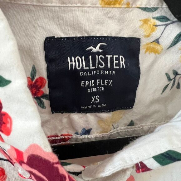 Hollister Button Down - Picture 3 of 5